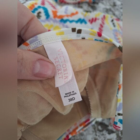 Victoria's Secret  Floral Swimsuit‎ Size 38D/L - Picture 6 of 6